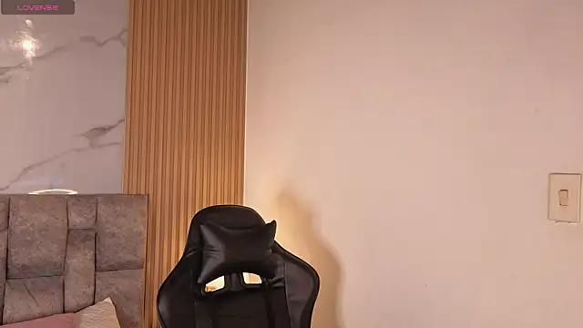XXX chat uživo modela zoe_moon__