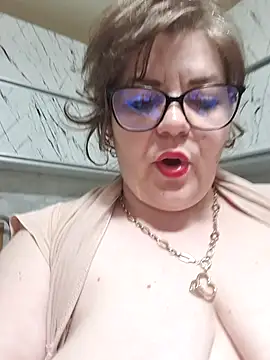 cindybbwsquirt Show in webcam