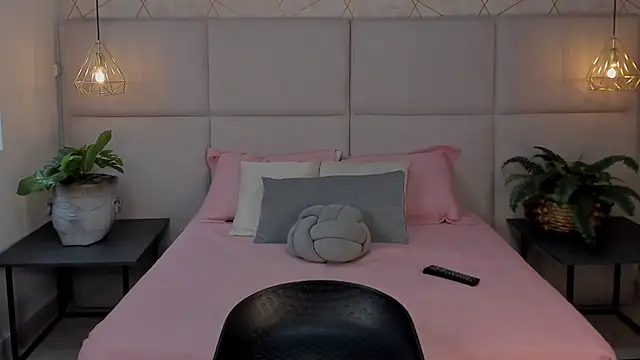 XXX chat uživo modela SamayRyann