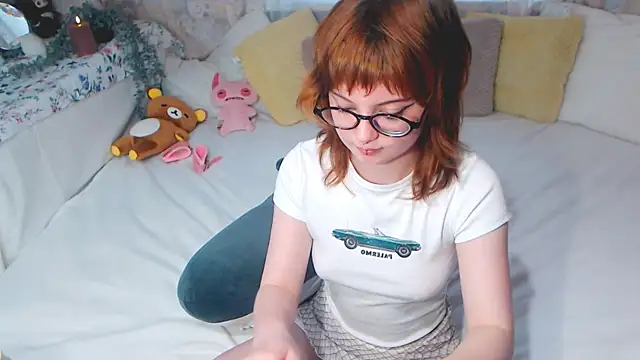 RinaMay18 Adlı Modelin Canlı XXX Sohbeti