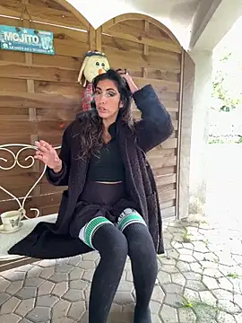 Lalla_Amani – Naživo XXX chat
