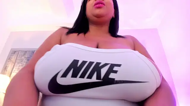 Chat XXX en directo de Ciara_Benet