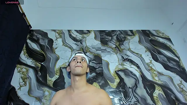 Victor_LatinBoy's Live XXX Chat