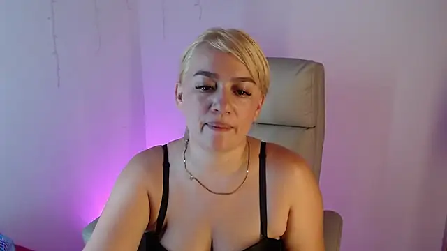 Carolina_2403's Live XXX Chat