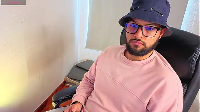 Ernesto-Rodriguez82 Chat XXX live
