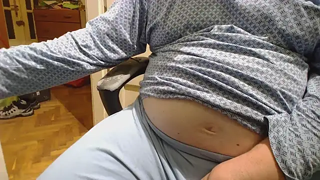 Show modela tipko123 na web-kameri