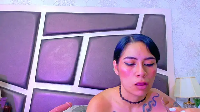 NicoleEsposito লাইভ XXX চ্যাট