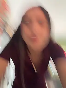 XXX chat uživo modela LittleDoll___