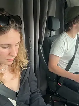 Show modela ancouple90s na web-kameri