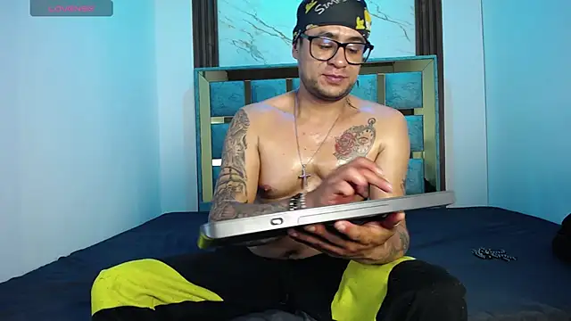 Chat XXX ao vivo de Nickk_21_