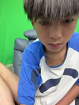 DD-101 Live XXX Chat