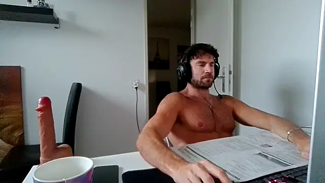alpha-hunkn Live XXX chat