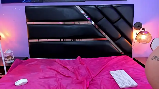 XXX chat uživo modela CelesteeRios_