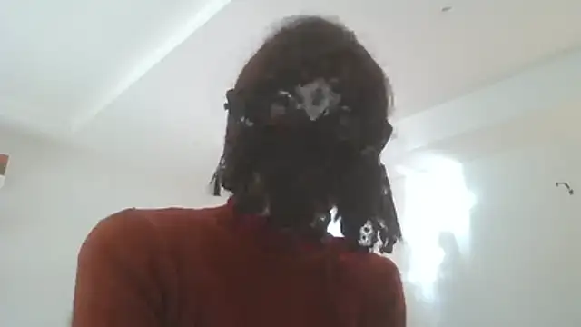 Chatroom XXX en direct de HelenTiAscolta