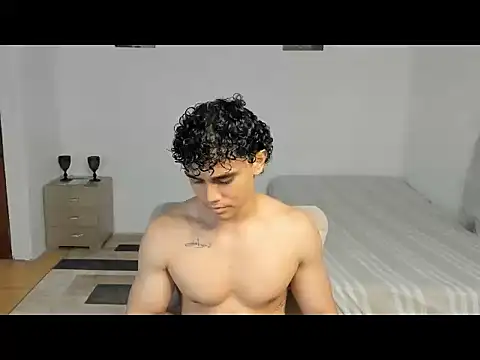 mateo_jack: онлайн-секс-чат