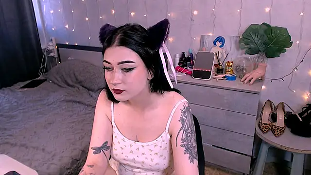 Katie_Kiss Chat XXX live