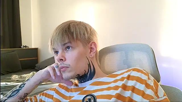 Czat XXX na żywo – DENIS_HERE