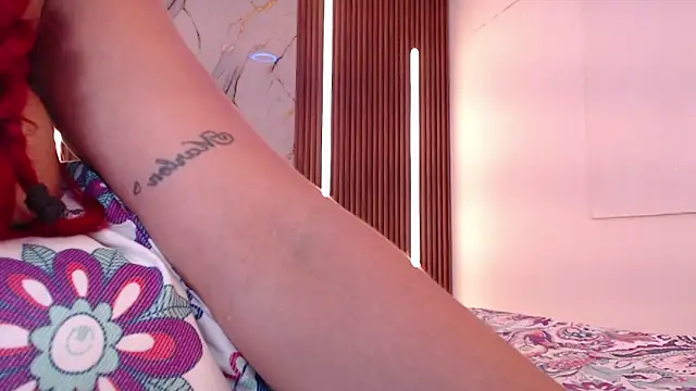Онлайн чат XXX aixa_show