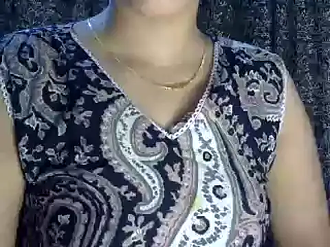Exotic_tanvi élő XXX-chatje