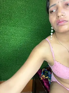 HOTTY-TINA élő XXX-chatje