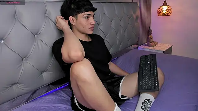 SamBlack_ webkamerás műsora