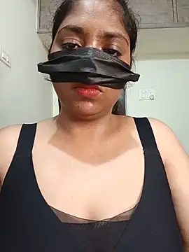 tamilrohini Show in webcam
