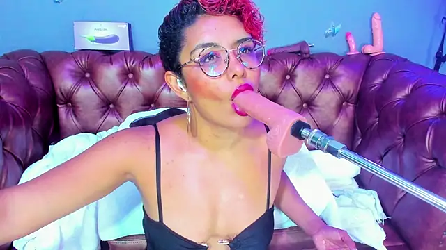 XXX chat uživo modela Kaira_mosse