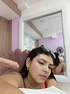 LunaRoose's Live XXX Chat
