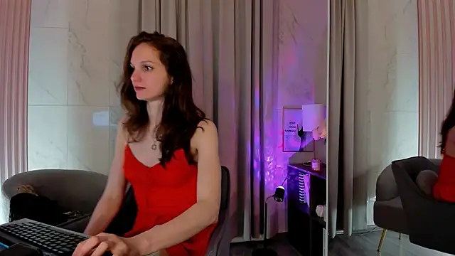 Chatroom XXX en direct de MirandaGlow