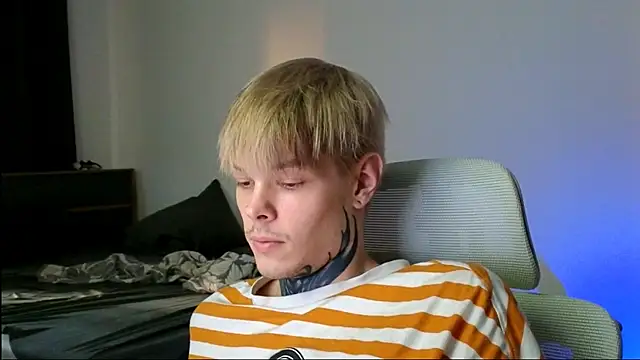 DENIS_HERE webcam show