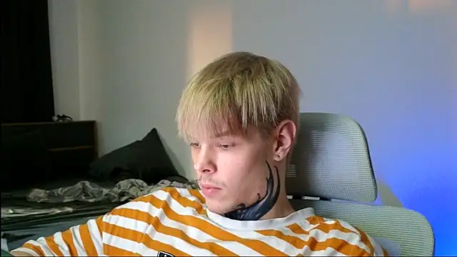DENIS_HERE 在線直播表演