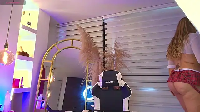 Živý XXX chat NahomiRoss