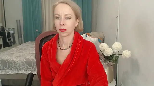 LuxuryNika's Live XXX Chat