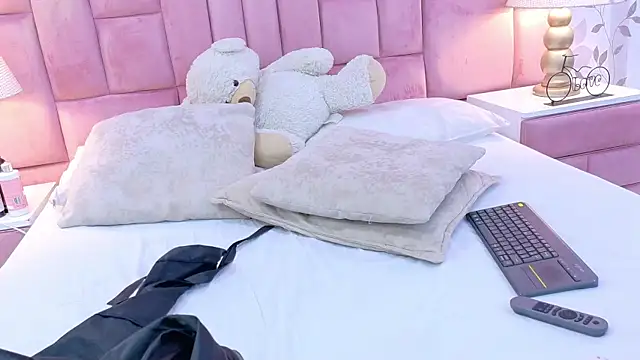GabyMoreau's Live XXX Chat