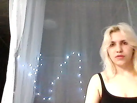 Miiro00 即時 XXX 聊天
