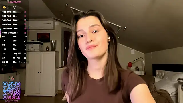 Chat +18 de DarlineBrustera ao vivo