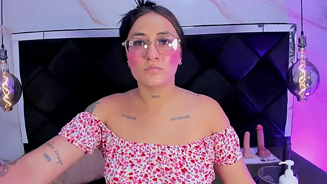 Ibbie_drastic Adlı Modelin Canlı XXX Sohbeti