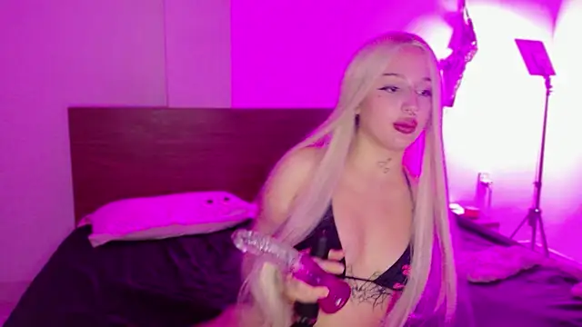 Онлайн чат XXX Lolykari