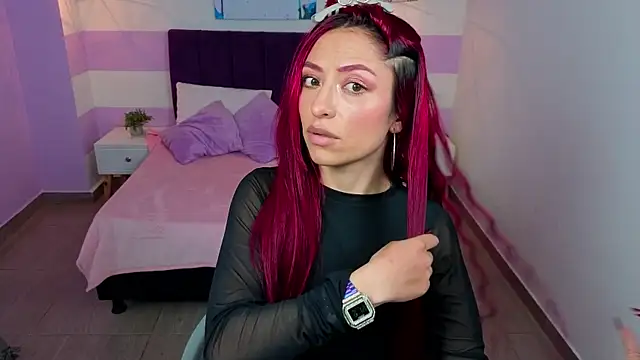 Scarlett__bell Adlı Modelin Canlı XXX Sohbeti