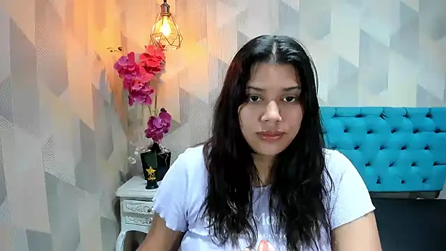 LindaBreeS' Live XXX Chat