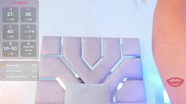 Вебкам-шоу Thayler_jones