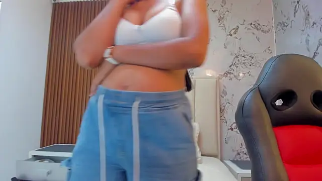 MILEY_JOAS2 Live XXX-chat