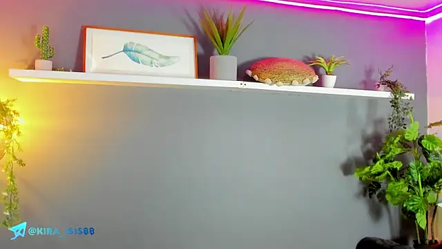 Kira_Exe_ live XXX chat
