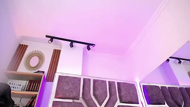 Lizza_Jones' Webcam Show