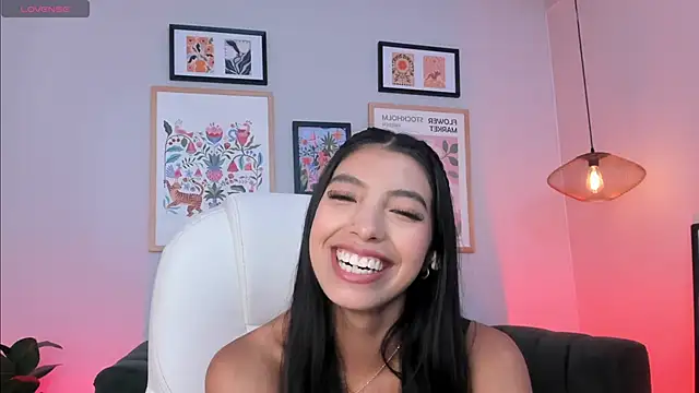 Chat +18 de Tiffany_Low ao vivo