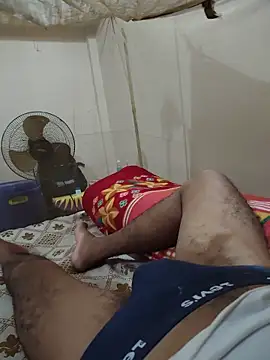 Show modela DIRTY_SMEGMA_DICK_4_PIGS na web-kameri