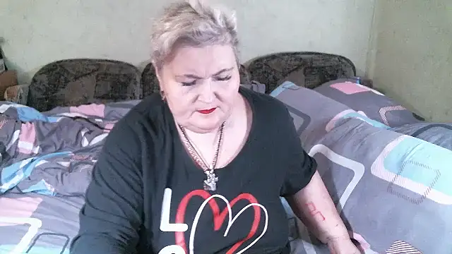 Lana555 লাইভ XXX চ্যাট
