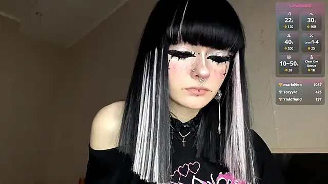SmilingPatent Live XXX Chat