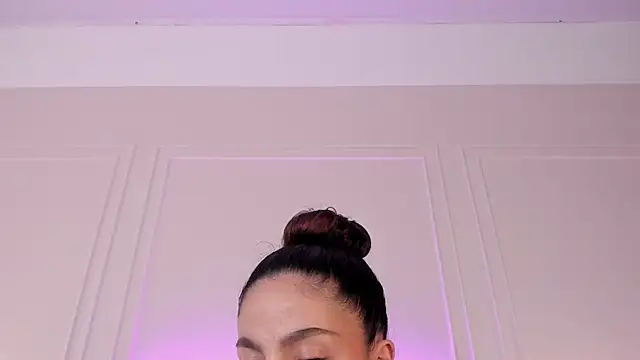 XXX chat uživo modela Angel-bells