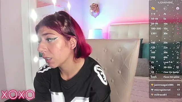 Chat +18 de _sasha_miller_ ao vivo